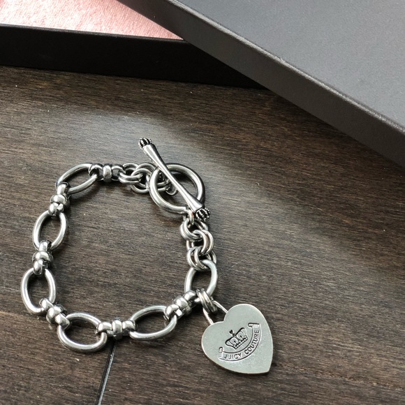 Juicy Couture Chain link Bracelet - Picture 3 of 3